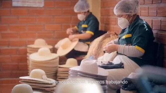 Lee más sobre el artículo Sombreros Bolivia traspasa las fronteras gracias a la perseverancia de Rogelio Córtez