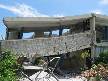 Lee más sobre el artículo Fuerte terremoto complica la precaria situación de millones de personas vulnerables en Haití