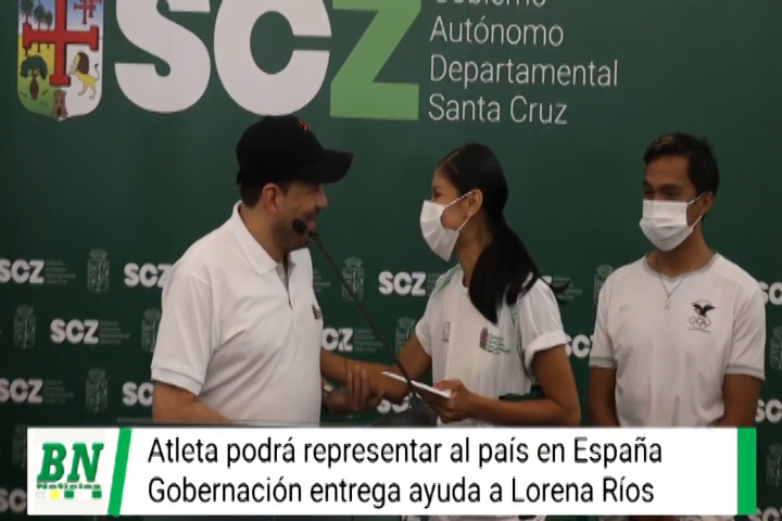 Lee más sobre el artículo Lorena Ríos recibe emocionada en manos del Gobernador la ayuda económica para viajar al campeonato de atletismo en España