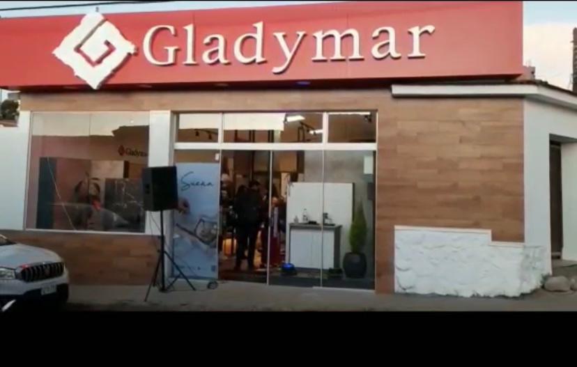 Lee más sobre el artículo Cerámica Gladymar expande sus productos a nivel nacional con la apertura de nueva agencia en Potosí