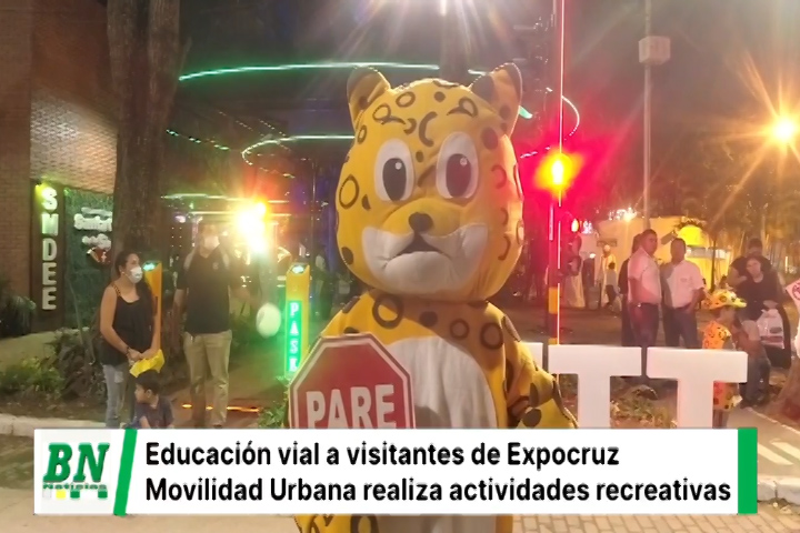 Lee más sobre el artículo Visitantes de Expocruz participan en la campaña de Educación Vial en el stand de la Alcaldía cruceña.