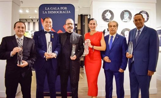 Lee más sobre el artículo Ingeniero boliviano Christian Alanis Siles recibe el Premio Líder Latinoamericano en los Estados Unidos